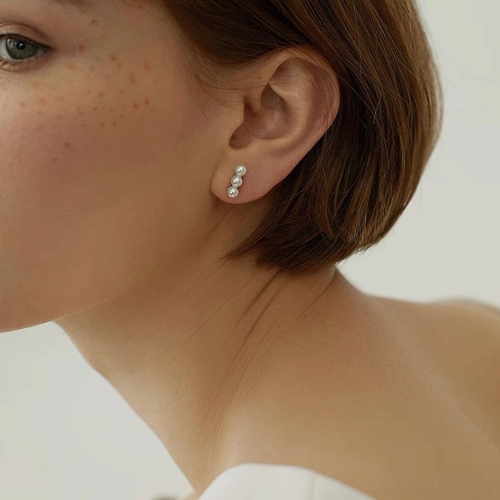 S925 Mini Akoya pearl bar studs - Picture 5 of 9